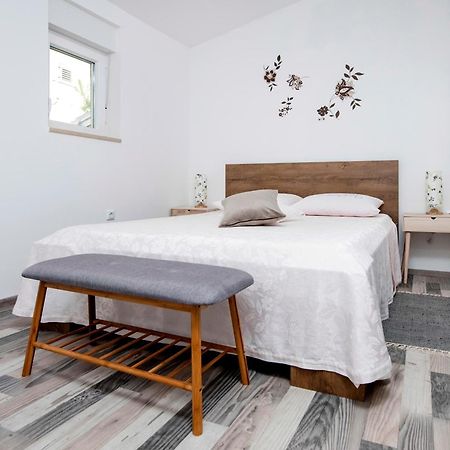 Paola Cozy Apartment Rovinj Eksteriør bilde
