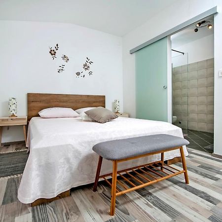 Paola Cozy Apartment Rovinj Eksteriør bilde