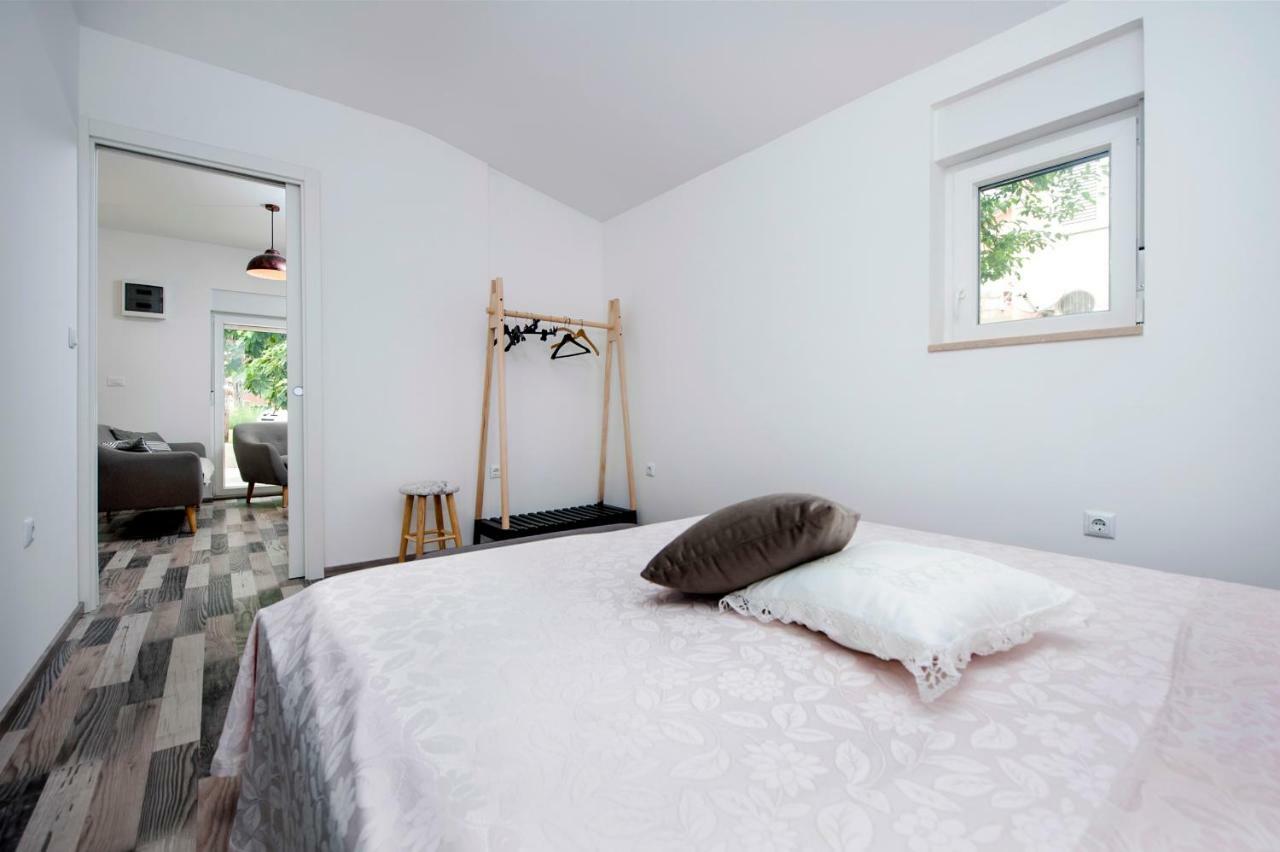Paola Cozy Apartment Rovinj Eksteriør bilde
