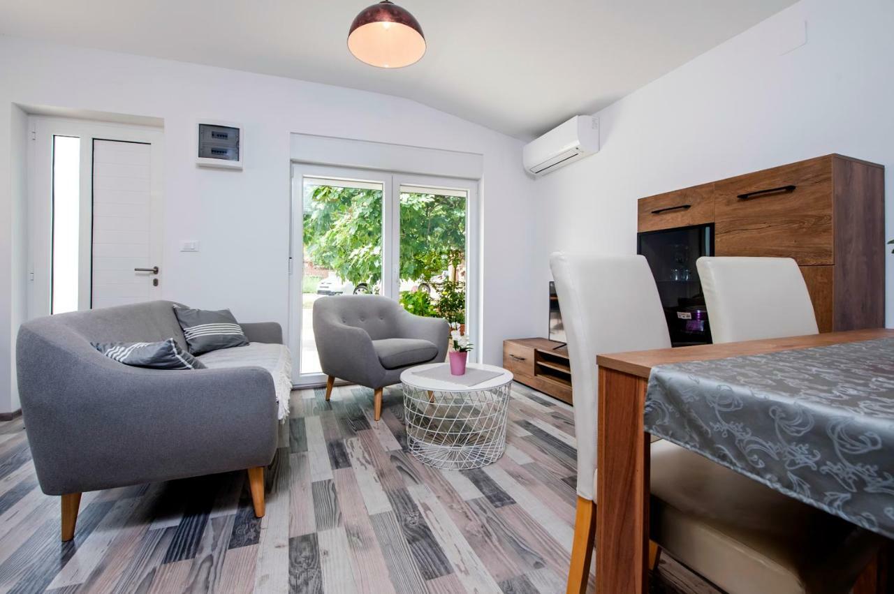 Paola Cozy Apartment Rovinj Eksteriør bilde